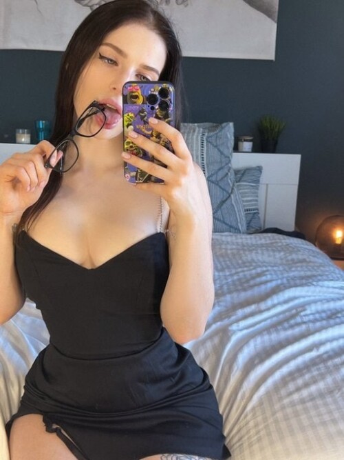 Reislin Nude Leaked Onlyfans Photo Reislin Nude Leaked Onlyfans Photo