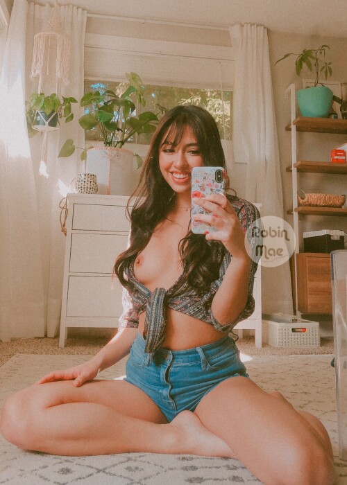 Robin Mae Nude Leaked Onlyfans Photo Robin Mae Nude Leaked Onlyfans Photo