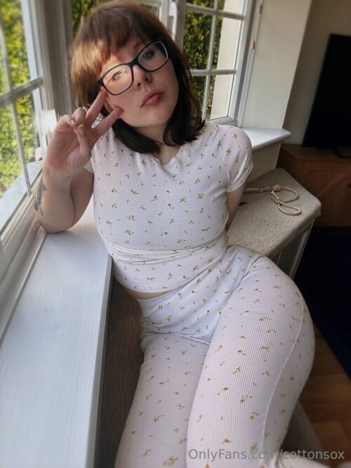 Alice Cotton Sox | Alicewinterhold Nude Leaked Onlyfans Photo Alice Cotton Sox | Alicewinterhold Nude Leaked Onlyfans Photo