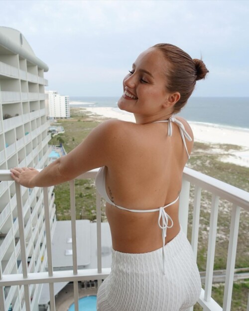 1000277237a7125d7467e48a3b.md.jpg