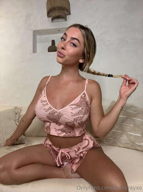Emilyrayxo Nude Leaked Onlyfans Photo