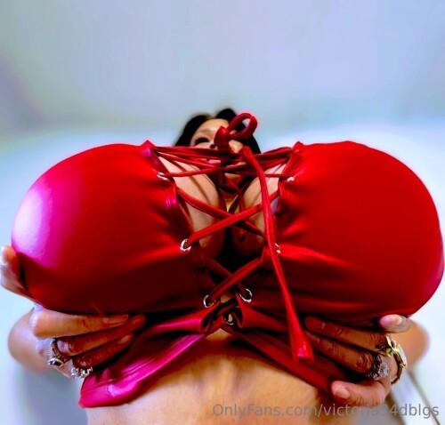 victoria34dblgs Nude Leaked Onlyfans Photo