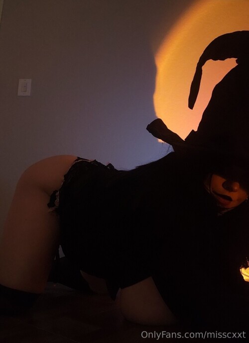 Misscxxt | HazelAdams Nude Leaked Onlyfans Photo Misscxxt | HazelAdams Nude Leaked Onlyfans Photo