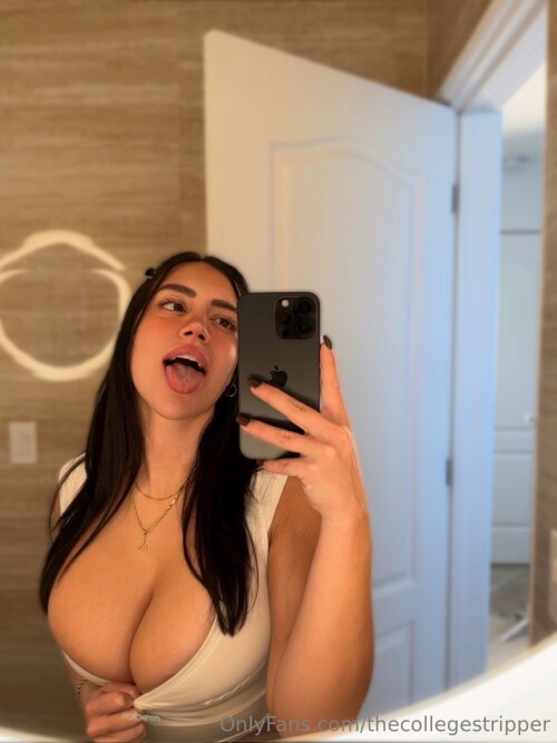 Mia Monroe | leilaroxx | thecollegestripper Nude Leaked Onlyfans Photo