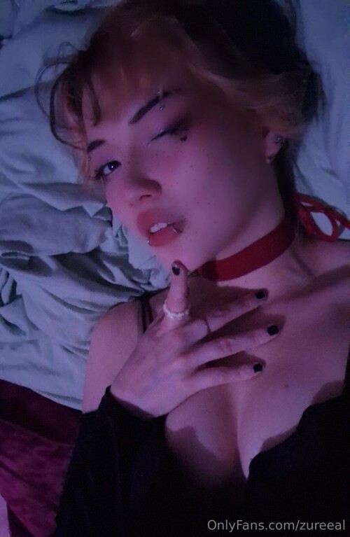 Zureeal Nude Leaked Onlyfans Photo