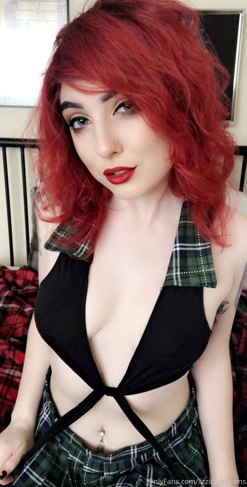 Lizzi Blake Nude Leaked Onlyfans Photo Lizzi Blake Nude Leaked Onlyfans Photo