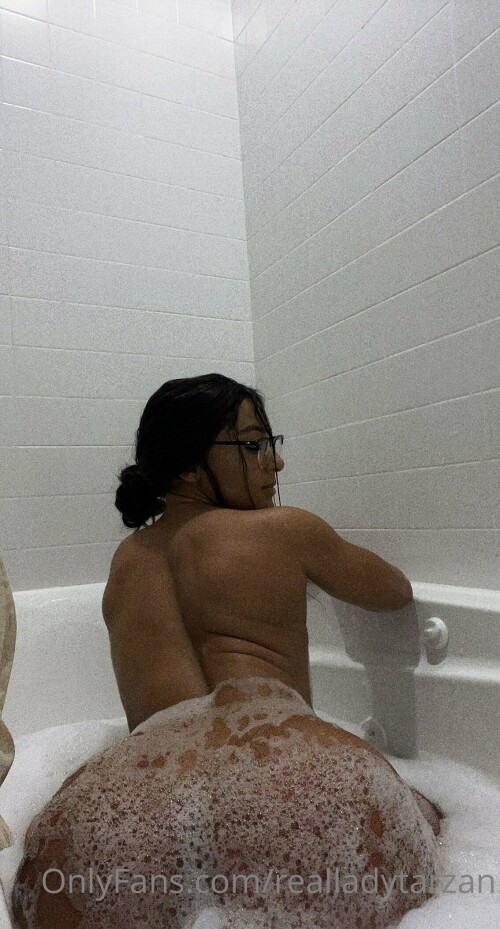 Naturebooty / TheRealLadyTarzan Nude Leaked Onlyfans Photo Naturebooty / TheRealLadyTarzan Nude Leaked Onlyfans Photo