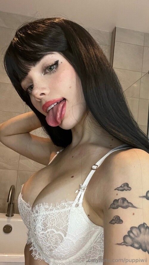 Grinchie/puppiwii Nude Leaked Onlyfans Photo Grinchie/puppiwii Nude Leaked Onlyfans Photo
