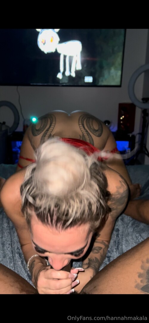 hannahmakala | hannahgobananas | hangobananas Nude Leaked Onlyfans Photo
