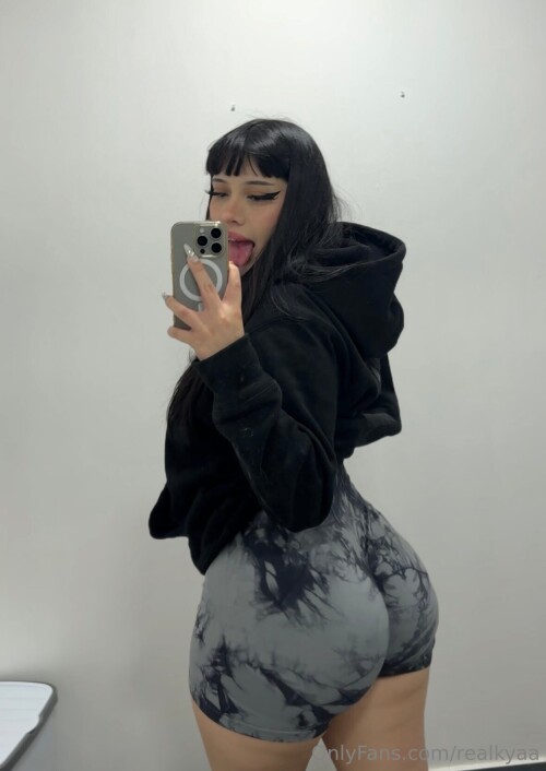 strawberryy20 princesskya @strawbxrryy1 Nude Leaked Onlyfans Photo strawberryy20 princesskya @strawbxrryy1 Nude Leaked Onlyfans Photo