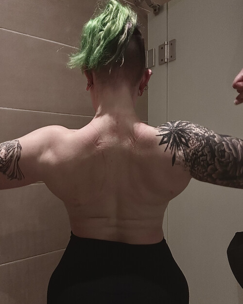 119922224_Pure-back-muscle_01_56920649-2BFB-45EF-9556-AE816BB1C7EBa2c99d613a64b613.jpg