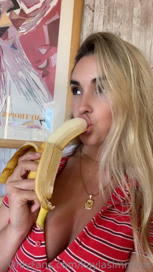 Kayla Simmons Nude Leaked Onlyfans Photo