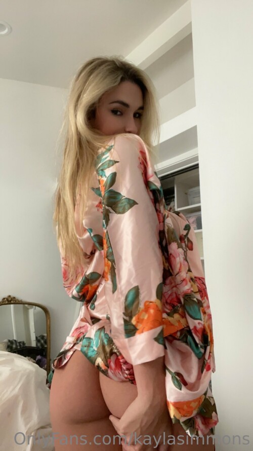 Kayla Simmons Nude Leaked Onlyfans Photo