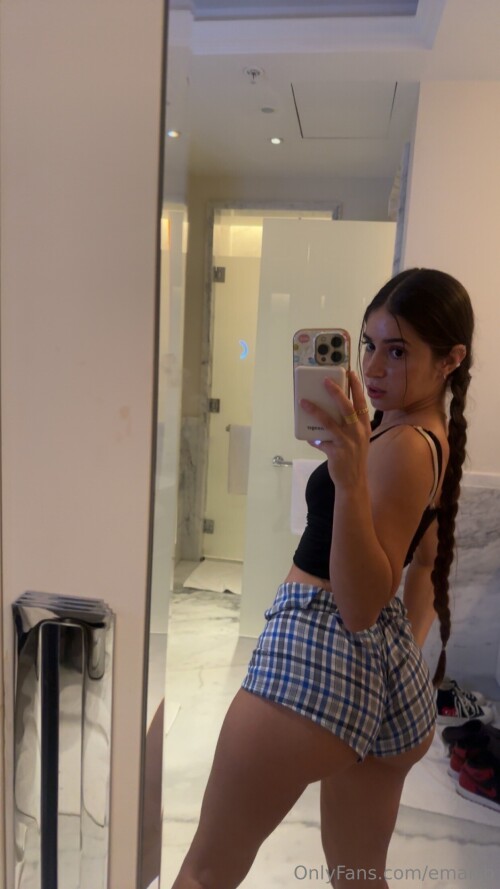 Emarr B | emarrb Nude Leaked Onlyfans Photo Emarr B | emarrb Nude Leaked Onlyfans Photo