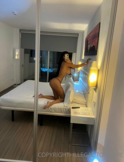 Chloe Khan Nude Leaked Onlyfans Photo