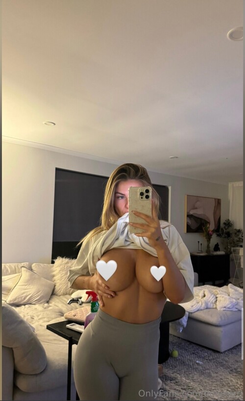 Kerri Gribble / KandJbaby Nude Leaked Onlyfans Photo Kerri Gribble / KandJbaby Nude Leaked Onlyfans Photo
