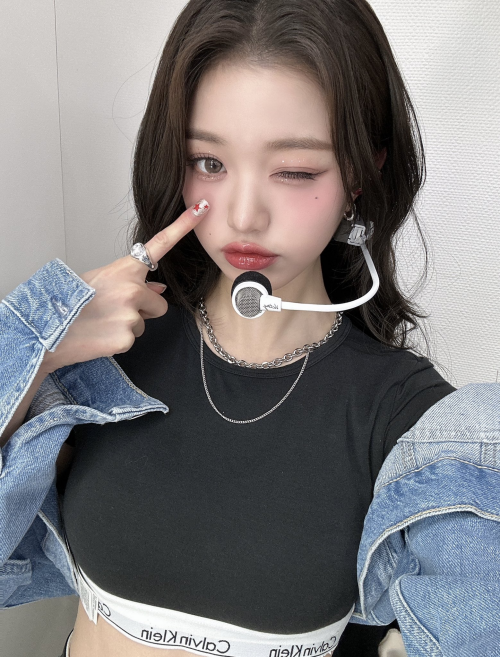 12qnlgh-02-230418-IVE_twt-Twitter-Update-__-Wonyoung5dbabe6cf03d250f.md.png