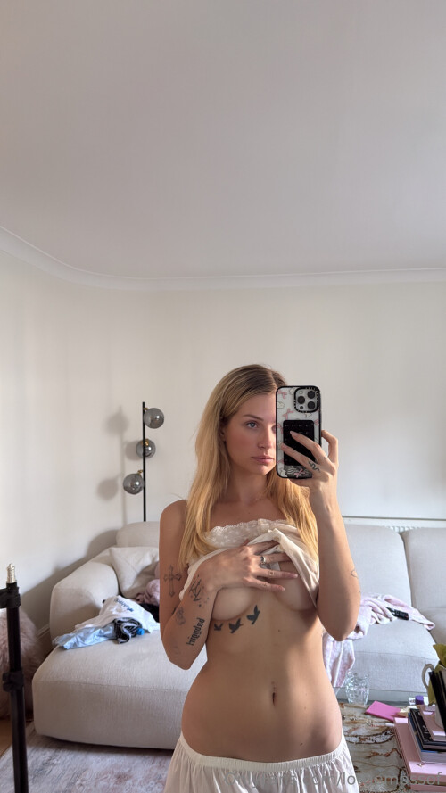 Lottie Moss Nude Leaked Onlyfans Photo Lottie Moss Nude Leaked Onlyfans Photo