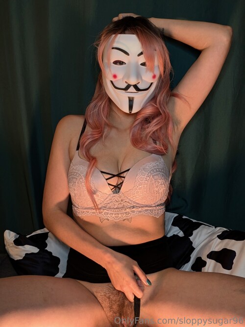 1362994288_Remember-remember-the-5th-of-November...._03_2736x3648_94ae1c38b050e594b2ab6cce659cbdb28992.jpg