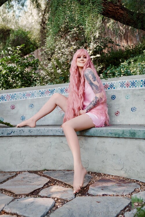 1365x2048_5f283fe6f53ce171fd16e4075931f4e3b7518b43a988f684.jpg