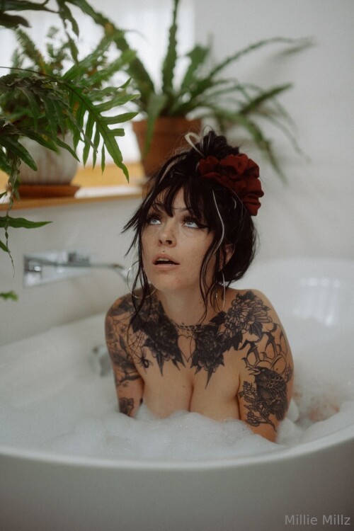 milliemillz / MillieKnoxx / Millie Millz Nude Leaked Onlyfans Photo milliemillz / MillieKnoxx / Millie Millz Nude Leaked Onlyfans Photo