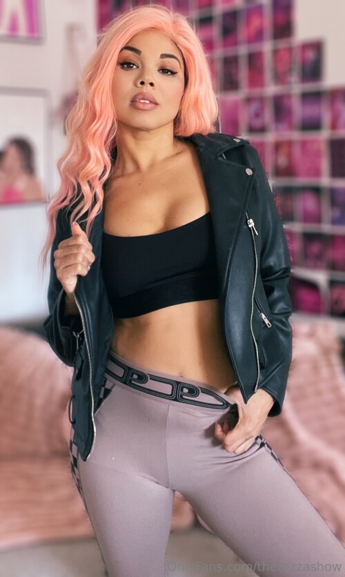 Tezza / thetezzashow Nude Leaked Onlyfans Photo Tezza / thetezzashow Nude Leaked Onlyfans Photo