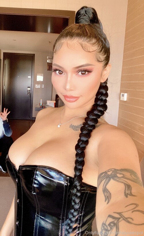 Ashley Vee / MsAshleyVee Nude Leaked Onlyfans Photo Ashley Vee / MsAshleyVee Nude Leaked Onlyfans Photo