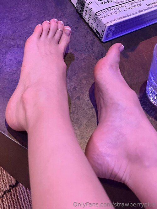 strawberry_kisses99 Nude Leaked Onlyfans Photo strawberry_kisses99 Nude Leaked Onlyfans Photo