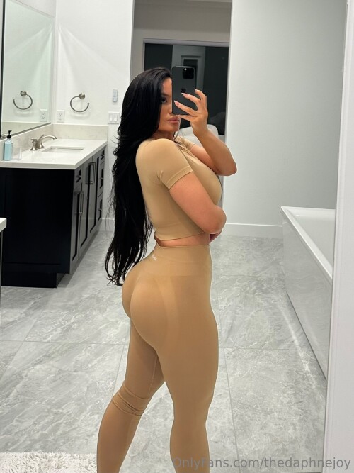 DaphneJoy Nude Leaked Onlyfans Photo DaphneJoy Nude Leaked Onlyfans Photo