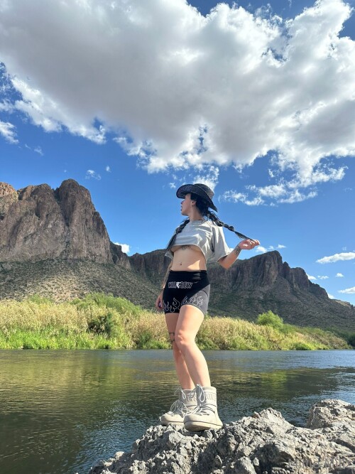 milliemillz / MillieKnoxx / Millie Millz Nude Leaked Onlyfans Photo milliemillz / MillieKnoxx / Millie Millz Nude Leaked Onlyfans Photo