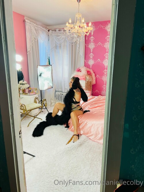 Danielle Colby Nude Leaked Onlyfans Photo Danielle Colby Nude Leaked Onlyfans Photo