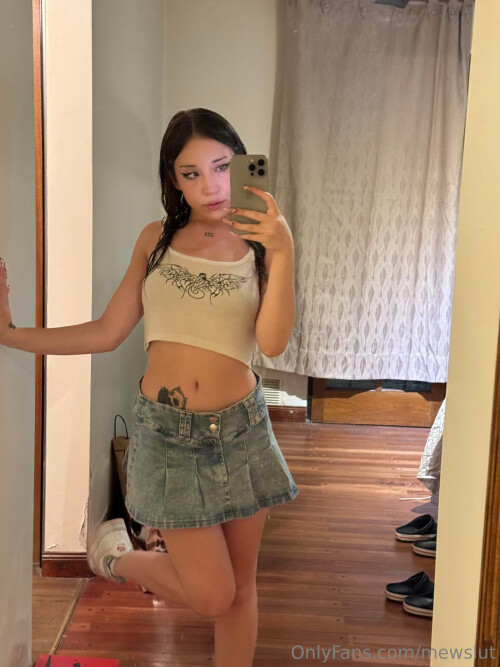 MewSlut Nude Leaked Onlyfans Photo