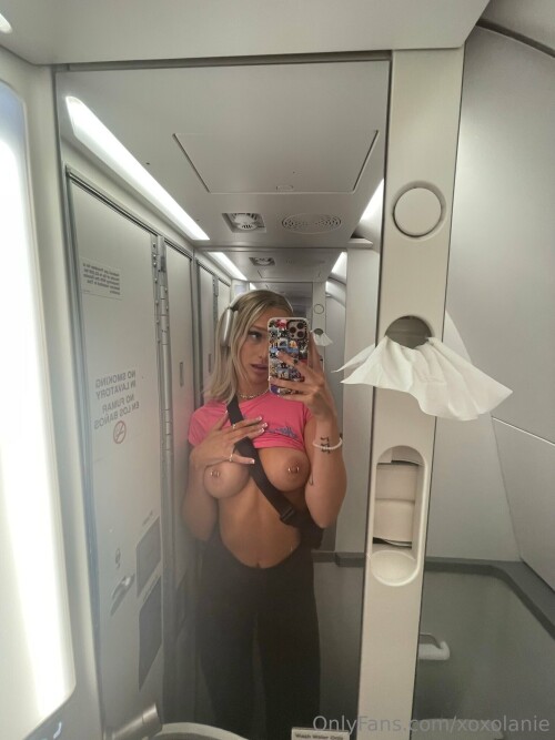 Lexie Wilcox & Lanie Wilcox / xoxolexie & xoxolanie Nude Leaked Onlyfans Photo