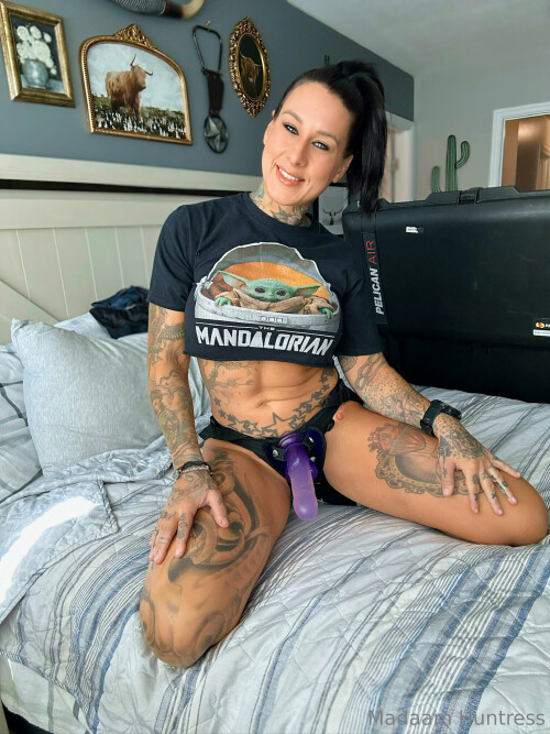 Kinessa Johnson / madaamhuntress Nude Leaked Onlyfans Photo Kinessa Johnson / madaamhuntress Nude Leaked Onlyfans Photo