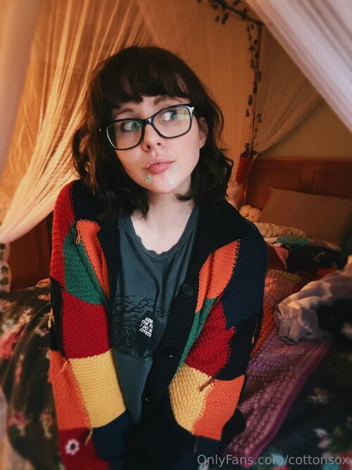 Alice Cotton Sox | Alicewinterhold Nude Leaked Onlyfans Photo Alice Cotton Sox | Alicewinterhold Nude Leaked Onlyfans Photo