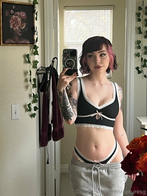 enrapturesg | enrapturex | elise tails Nude Leaked Onlyfans Photo