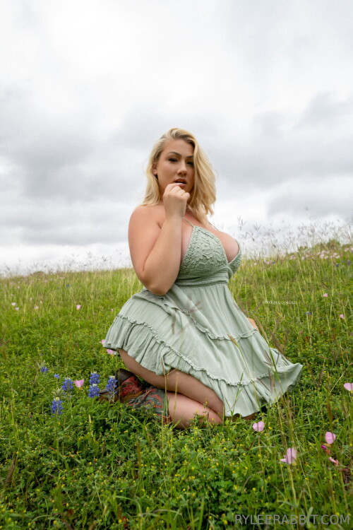 Rylee Rabbit / Rylee Raye Nude Leaked Onlyfans Photo