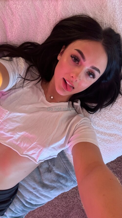 Lucien Lorraine / Leah Faye Nude Leaked Onlyfans Photo