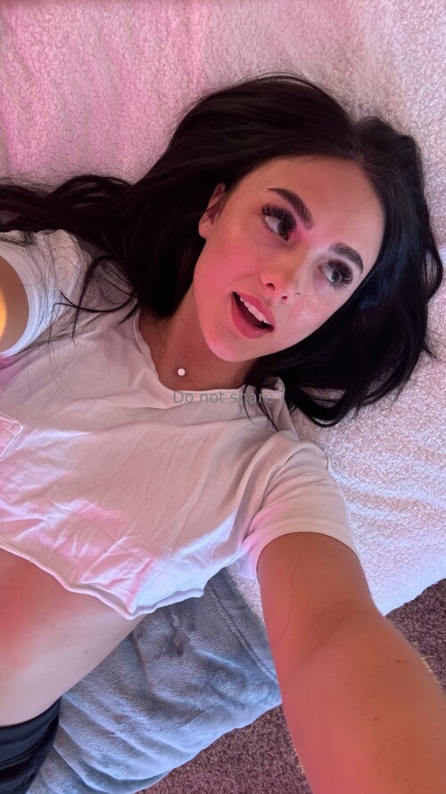 Lucien Lorraine / Leah Faye Nude Leaked Onlyfans Photo