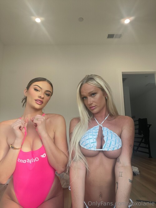 Lexie Wilcox & Lanie Wilcox / xoxolexie & xoxolanie Nude Leaked Onlyfans Photo