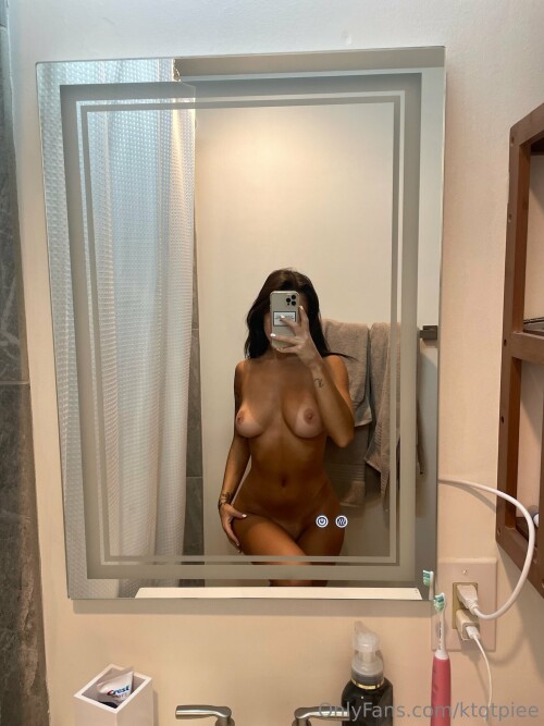 Katie Murch | ktqtpiee Nude Leaked Onlyfans Photo Katie Murch | ktqtpiee Nude Leaked Onlyfans Photo