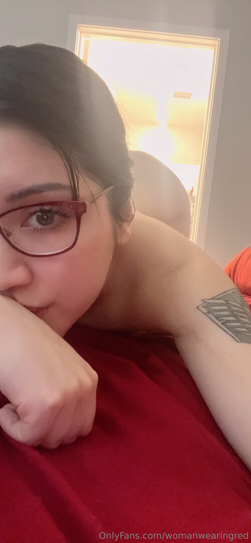 womanwearingred / Buffbunnymika / Buffbunbun Nude Leaked Onlyfans Photo