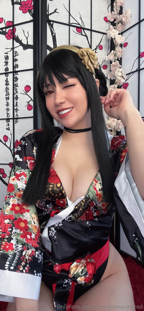 womanwearingred / Buffbunnymika / Buffbunbun Nude Leaked Onlyfans Photo