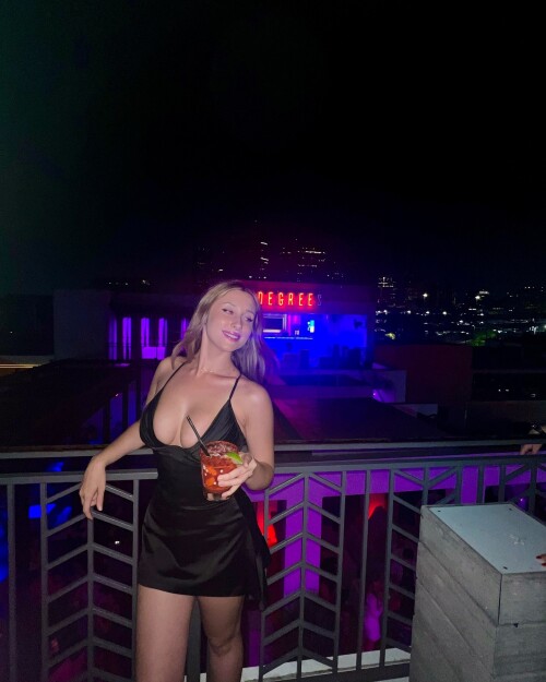 1745176152582a02daf3693b54fd1.jpg