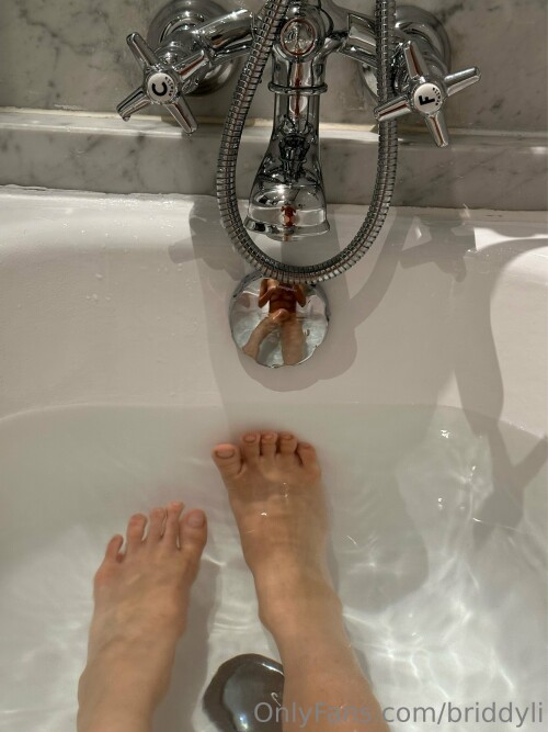 Briddy Li Nude Leaked Onlyfans Photo Briddy Li Nude Leaked Onlyfans Photo