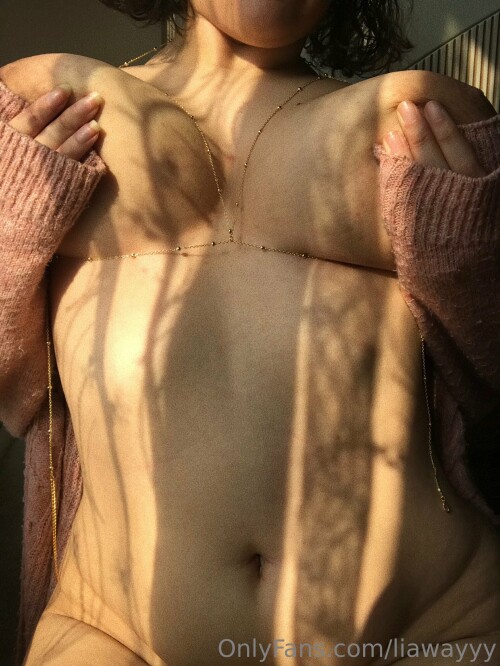 Lia / liawayyy Nude Leaked Onlyfans Photo Lia / liawayyy Nude Leaked Onlyfans Photo