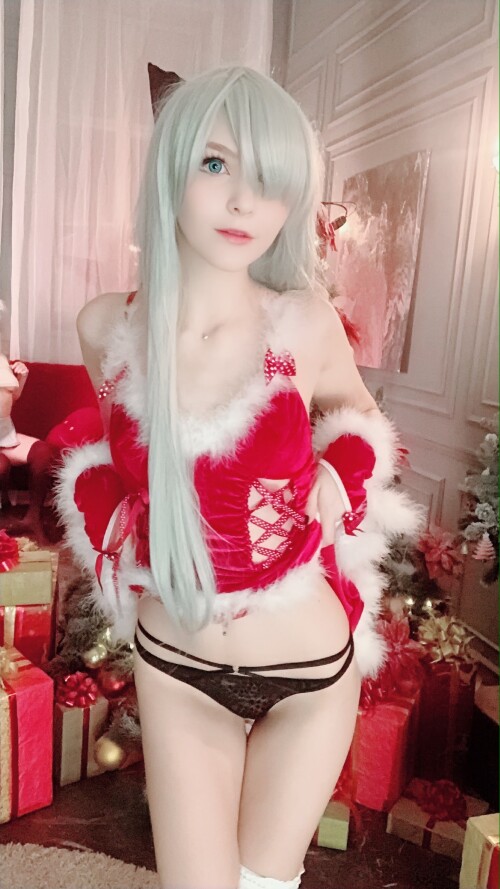 19 Tsuki Desu XMAS Elizabeth 19