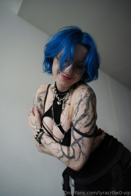 Lyra Crow | lyracr0w0 Nude Leaked Onlyfans Photo Lyra Crow | lyracr0w0 Nude Leaked Onlyfans Photo