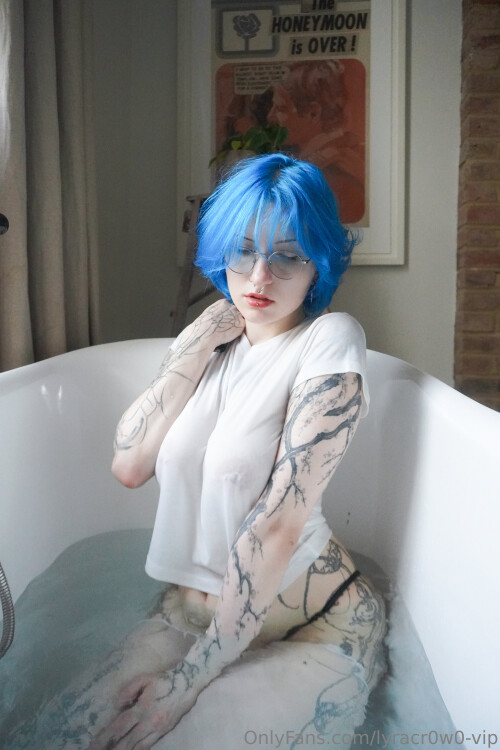 Lyra Crow | lyracr0w0 Nude Leaked Onlyfans Photo Lyra Crow | lyracr0w0 Nude Leaked Onlyfans Photo
