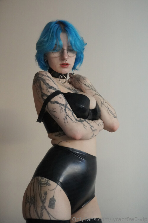 Lyra Crow | lyracr0w0 Nude Leaked Onlyfans Photo Lyra Crow | lyracr0w0 Nude Leaked Onlyfans Photo